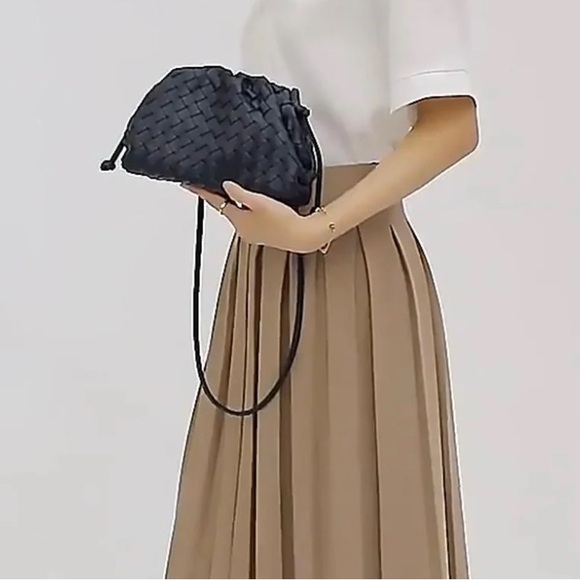 Woven draw string bag - accepting all offers - Picture 5 of 5